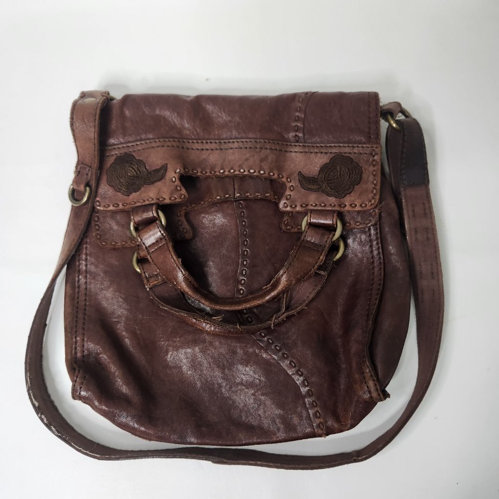 Lucky Brand Abbey Road Bag w/Embroidered Floral design - Picture 4 of 7